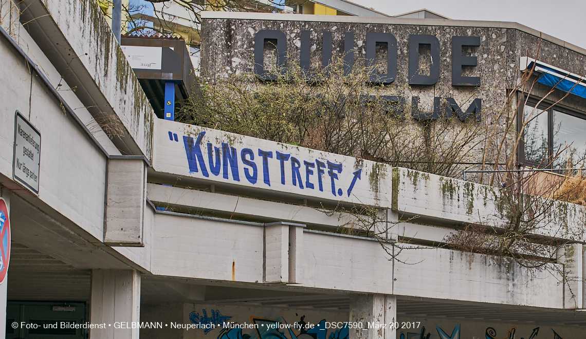 21.03.2017 - Abrissbaustelle Quiddezentrum in Neuperlach